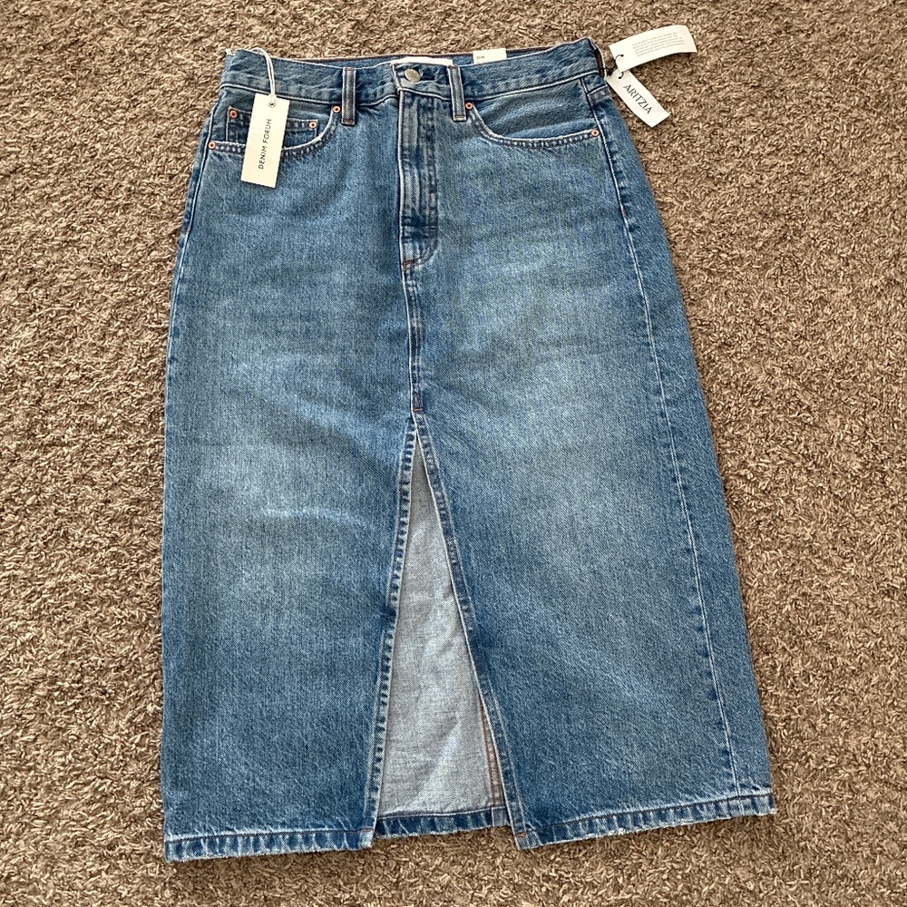 Aritzia Denim Forum The 90s Halle Hi-Rise Midi Jean Skirt
